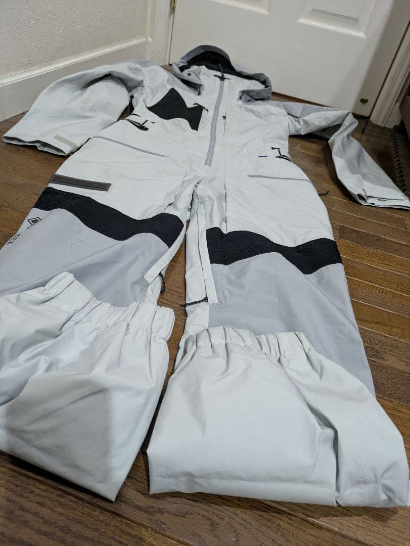 BURTON ジャンプスーツ　レディース　GORE-TEX S