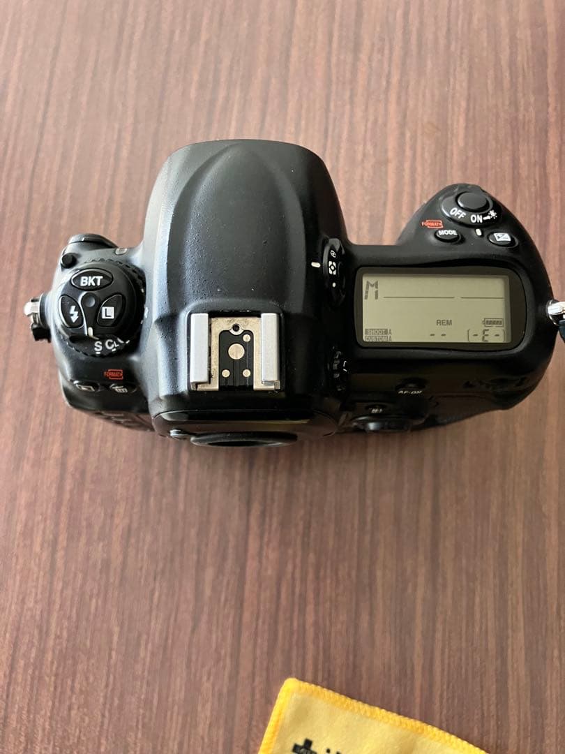 Nikon D3s デジタル一眼レフカメラ 本体とバッテリー2個値下げ中