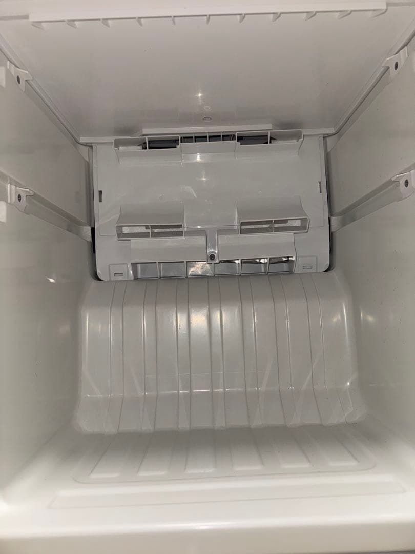 大幅値下げ！【送料込み】冷凍冷蔵庫UR-J110H 2017年製