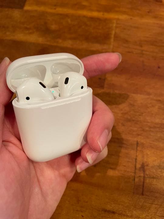 AirPods 第二世代