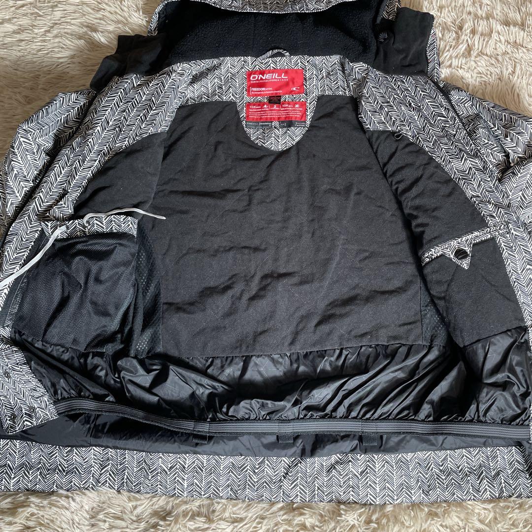 O'NEILL スノーボード　スキー　スノボウェア　セットアップ上下　男女兼用