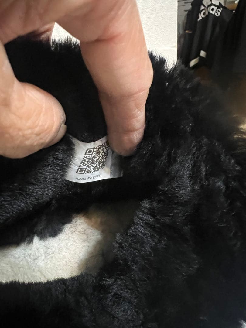 3*1様 UGG黒 スエード ボタン付き ショートブーツ