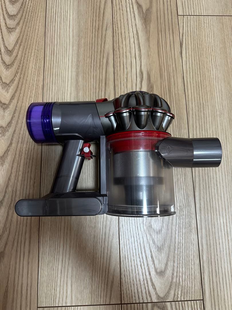 【2025年購入】dyson 8 slim fluffyスティッククリーナー