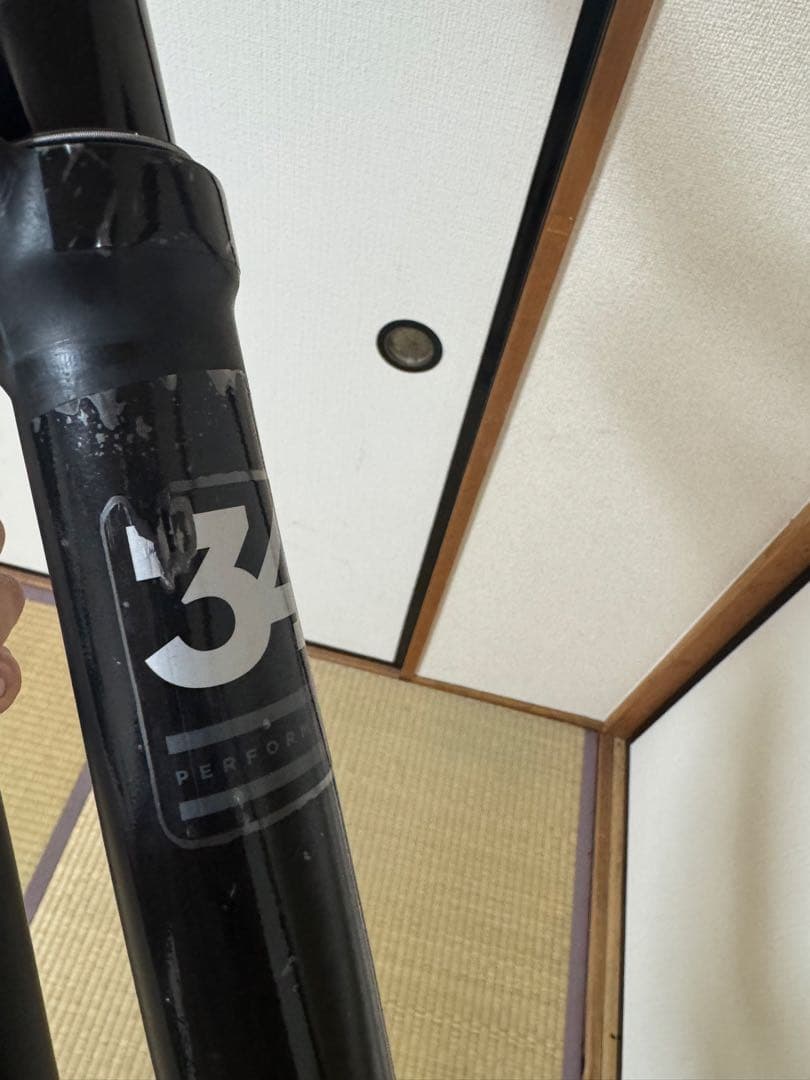 FOX 34 サスペンションフォーク 110mm Boost