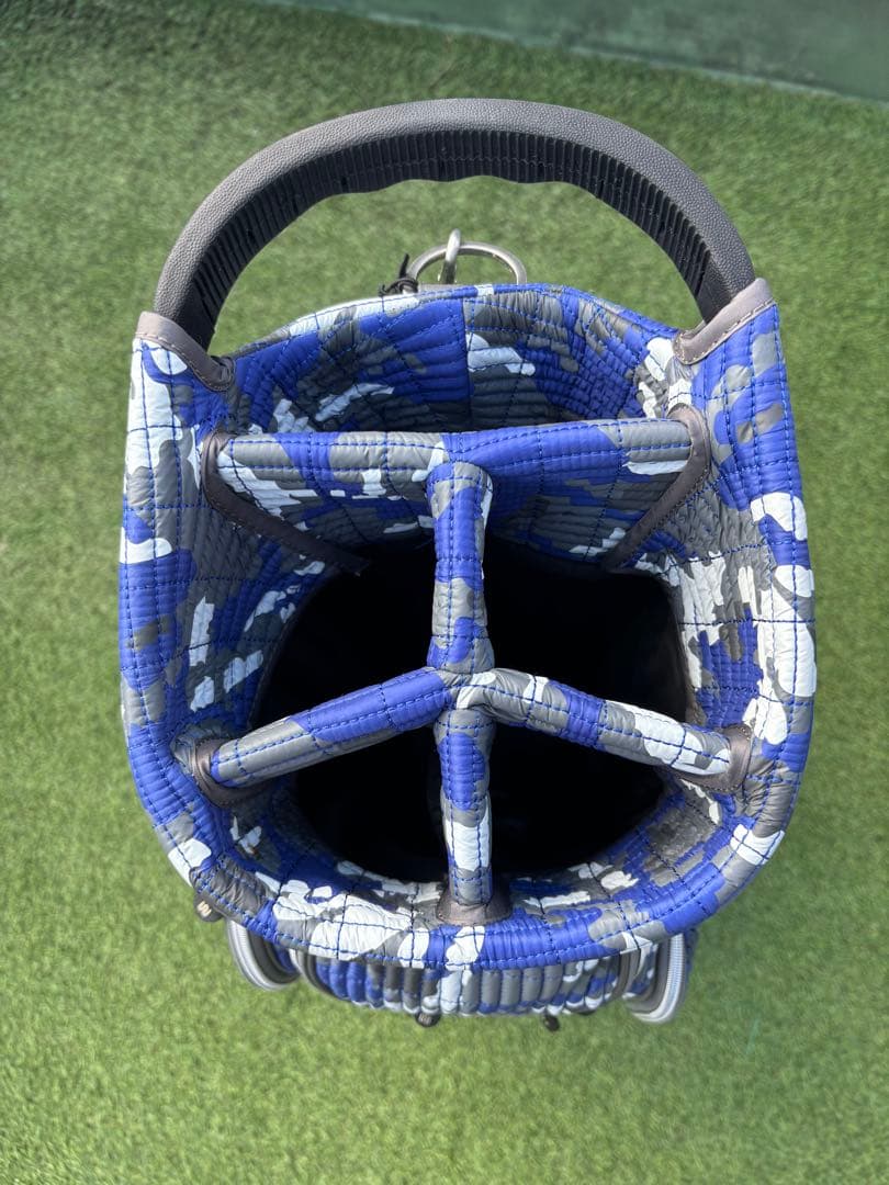 オウル　キャディバッグ　新品未使用　OUUL ゴルフバッグ　　迷彩　ブルー　特化