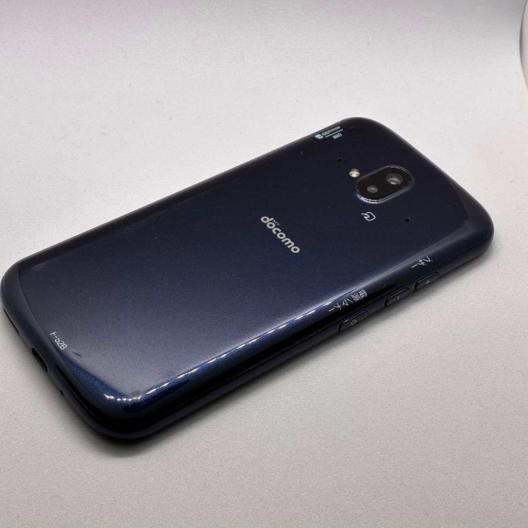 yy11000 超美品　docomo らくらくスマートフォン　F-52B