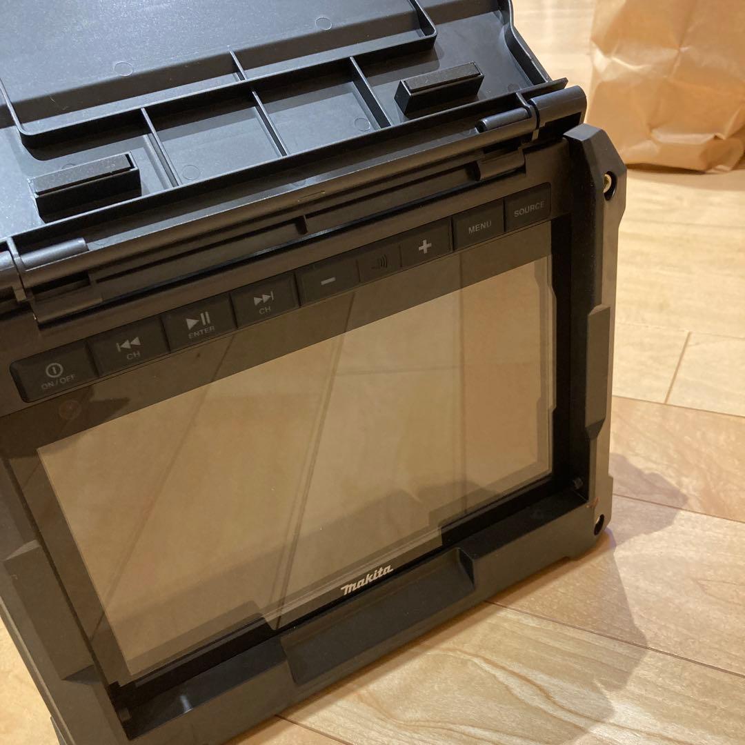 未使用品　マキタ充電式テレビTV100 バッテリ充電器別売