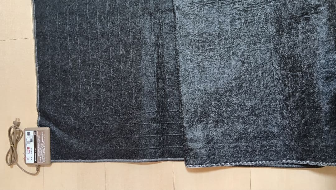 2023年製　パナソニック DC-3NK 3畳 電気カーペット