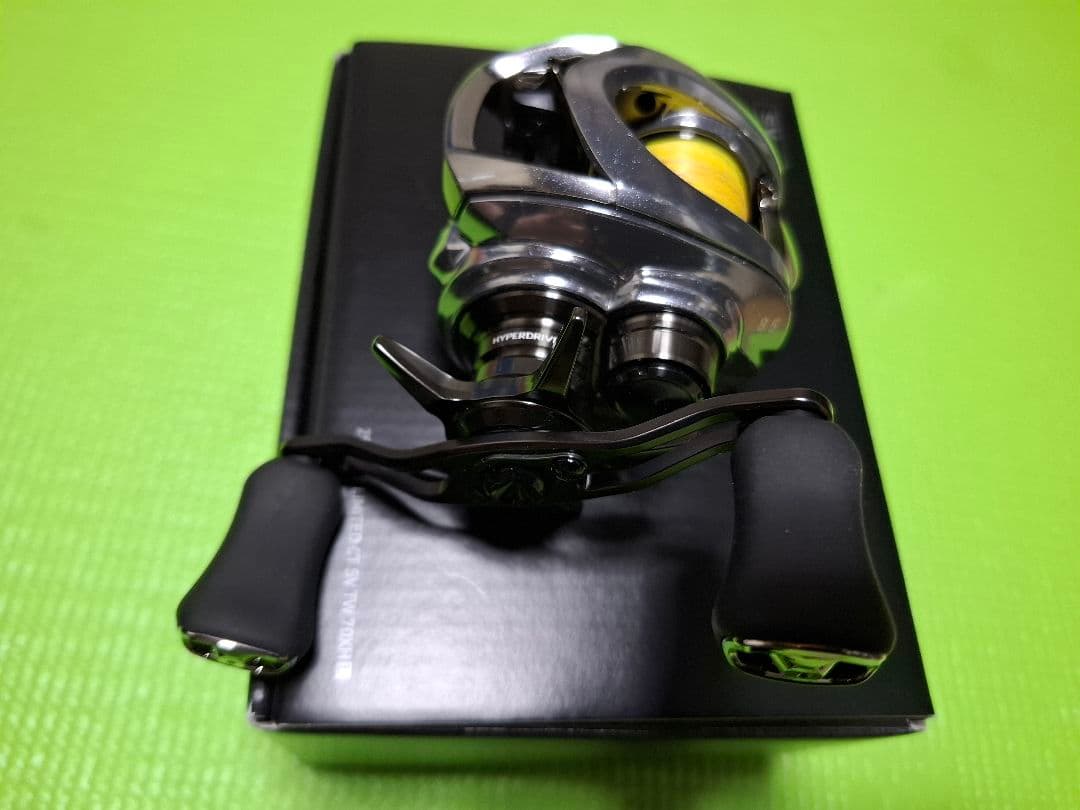 ダイワ 25 スティーズ リミテッド CT SV TW 70XHL 左