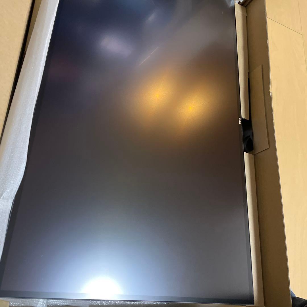 Dell U2720QM 27インチ 4K USB-Cモニター