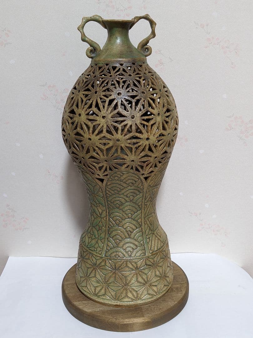 ♦朝鮮 李朝陶磁 透かし彫り 麻の葉 幾何学文様 梅瓶 大正〜明治時代 古美術品