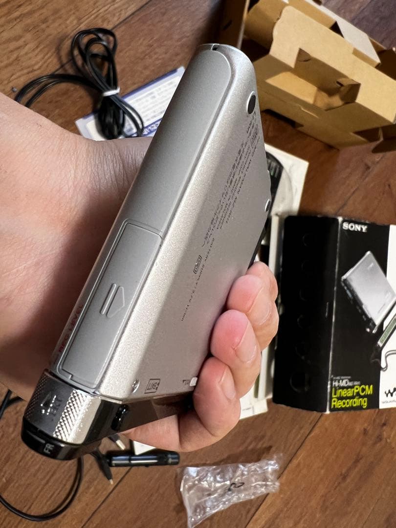 【動作品】SONY WALKMAN MZ-RH1 ポータブルMDプ