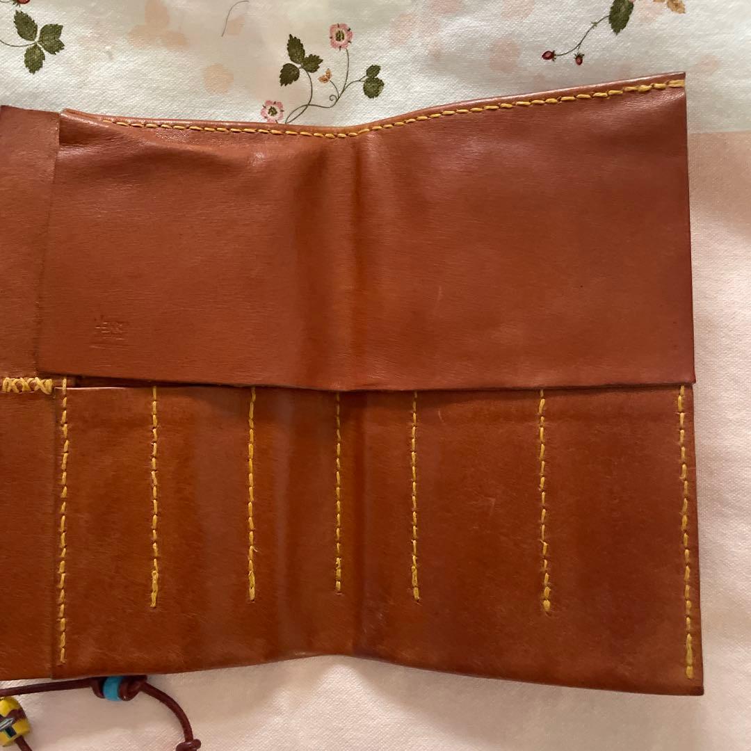 アンリークイール　レザーロールペンケース 馬の刺繍