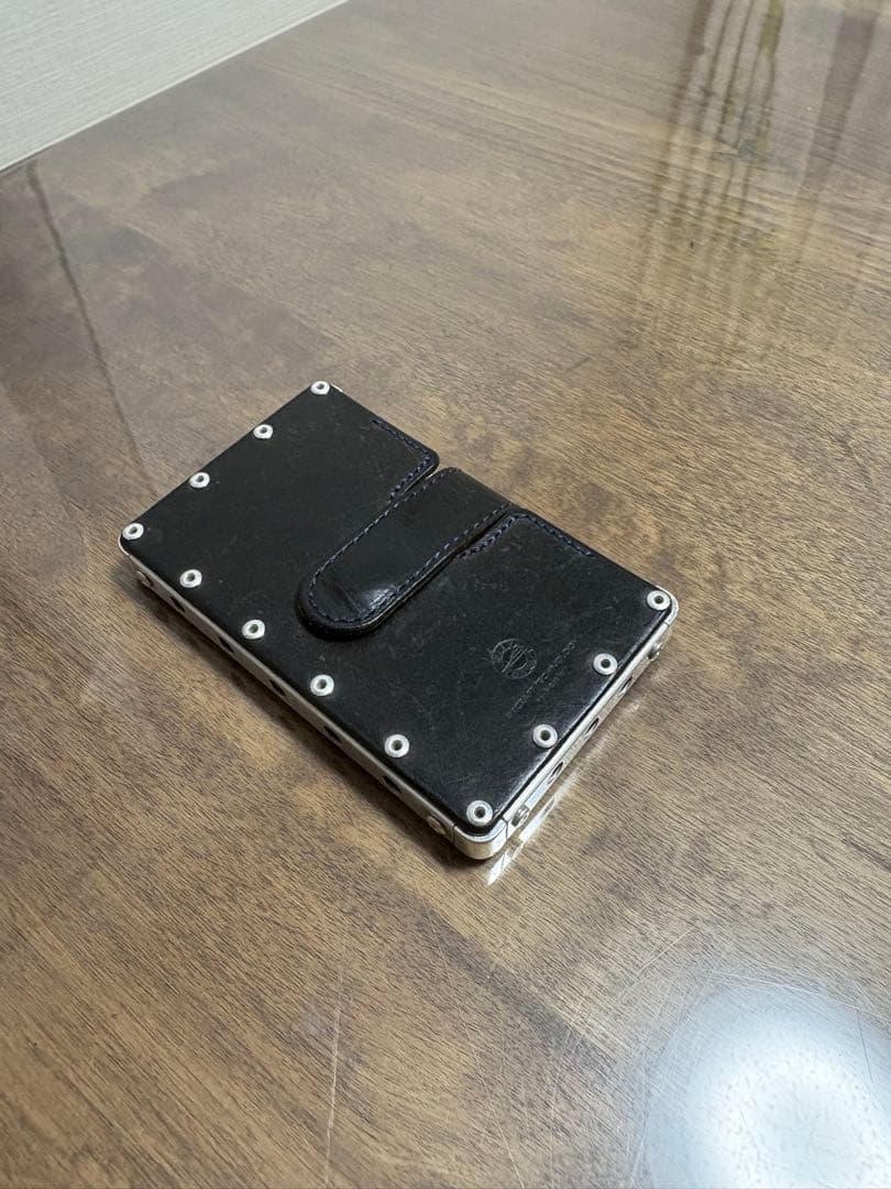 エアロコンセプト　名刺入れ