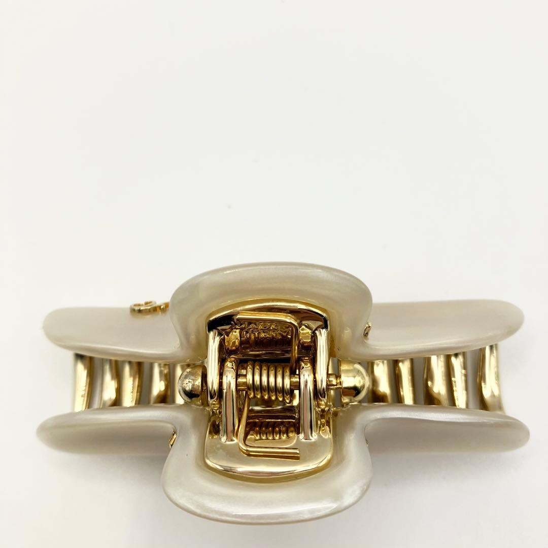 【極美品】ACCA　アッカ　ニューコラーナ　パールホワイト ヘアクリップ　M