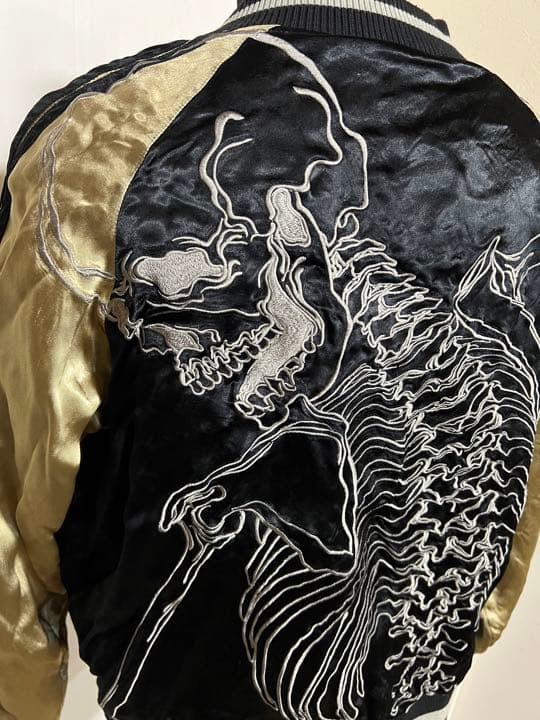 抱き髑髏のスカジャン　箱5