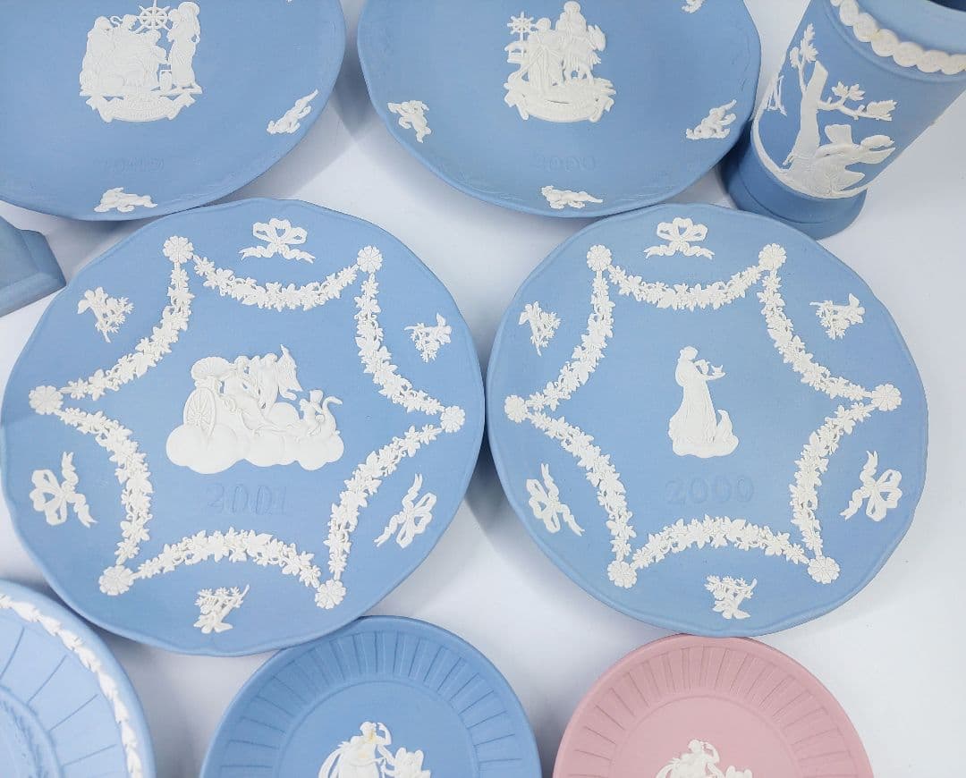 Wedgewood ジャスパー 花瓶 プレート 時計他 13点まとめて