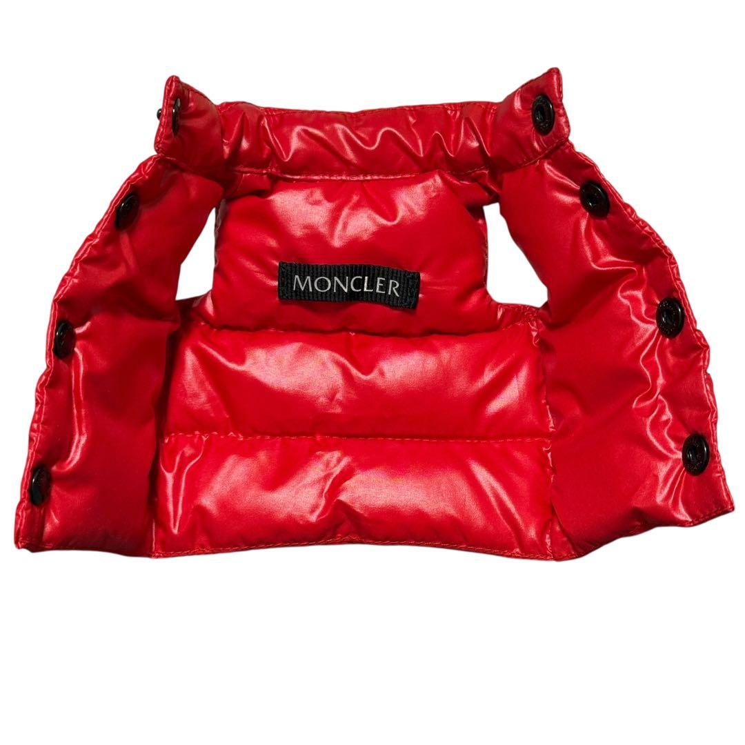 Moncler モンクレール ジレ型ロゴ 赤　キーリング key ring