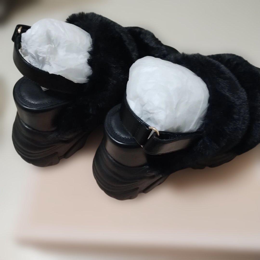 R＆Eブラックファープラットフォームサンダル23.0~24.0