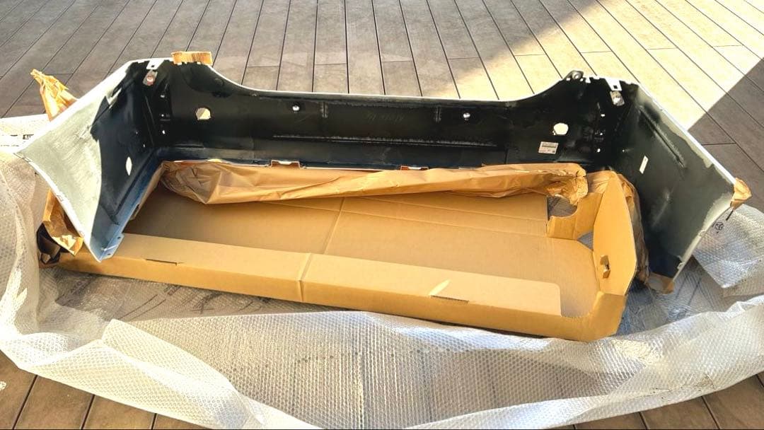 新品TOYOTAアルファードのリアバンパー（パールホワイト）