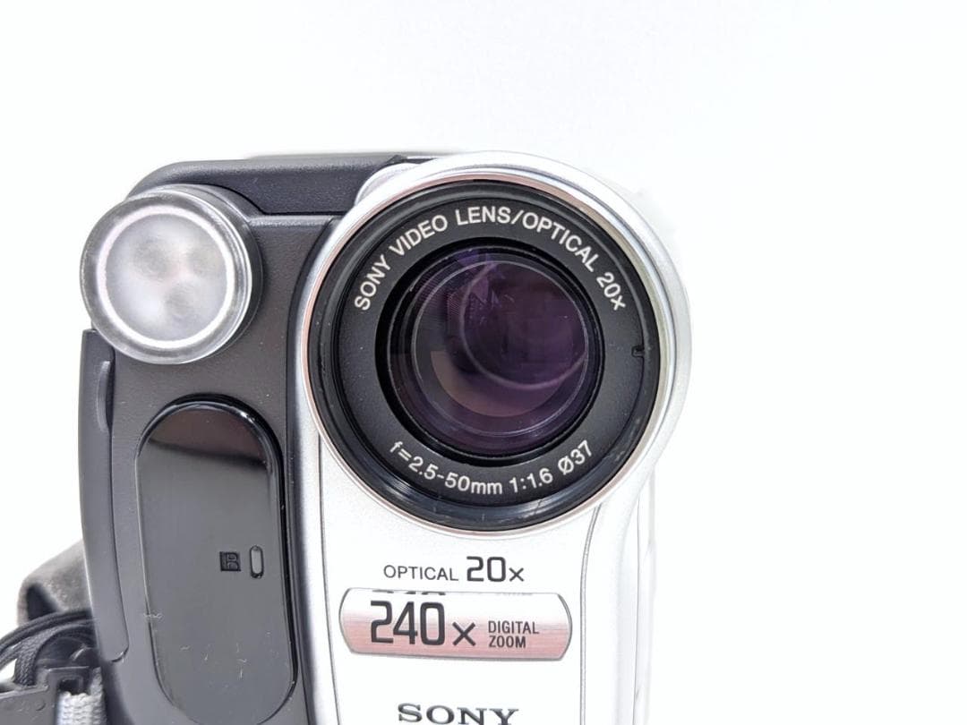 8mmテープのダビングに！ SONY ビデオカメラ CCD-TRV126