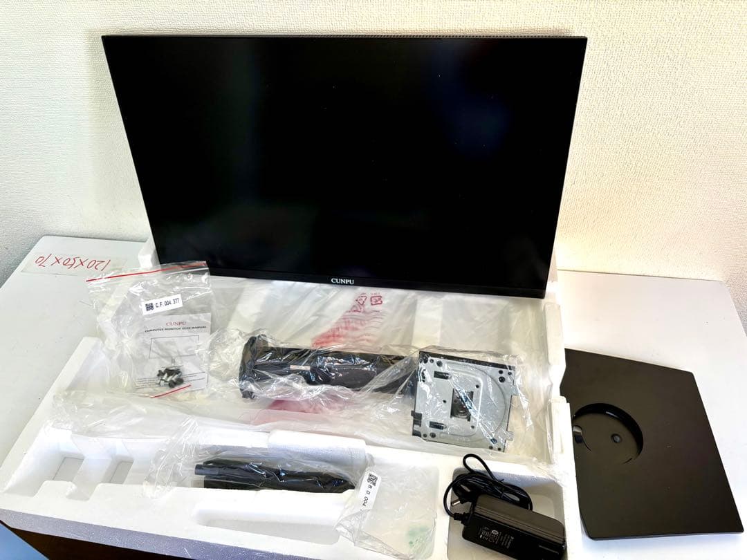 260121-4 CUNPU 27インチ 4K モニター　訳あり　新品
