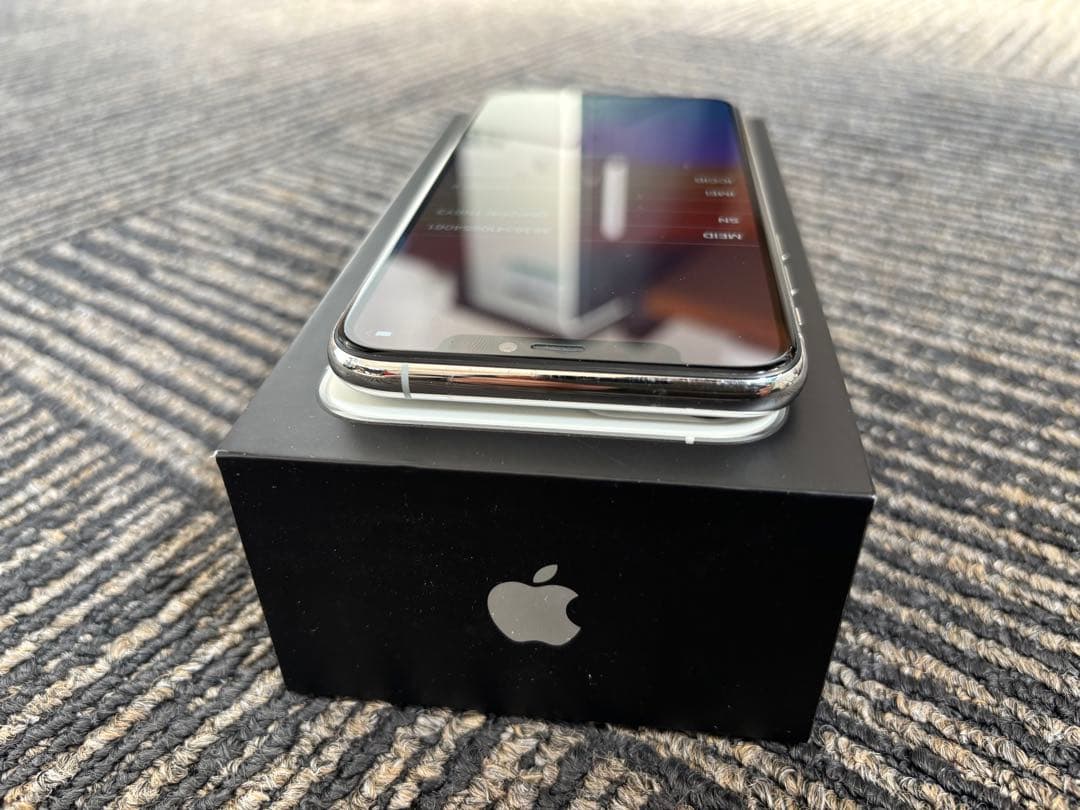 Apple iPhone11Pro 64GB 本体