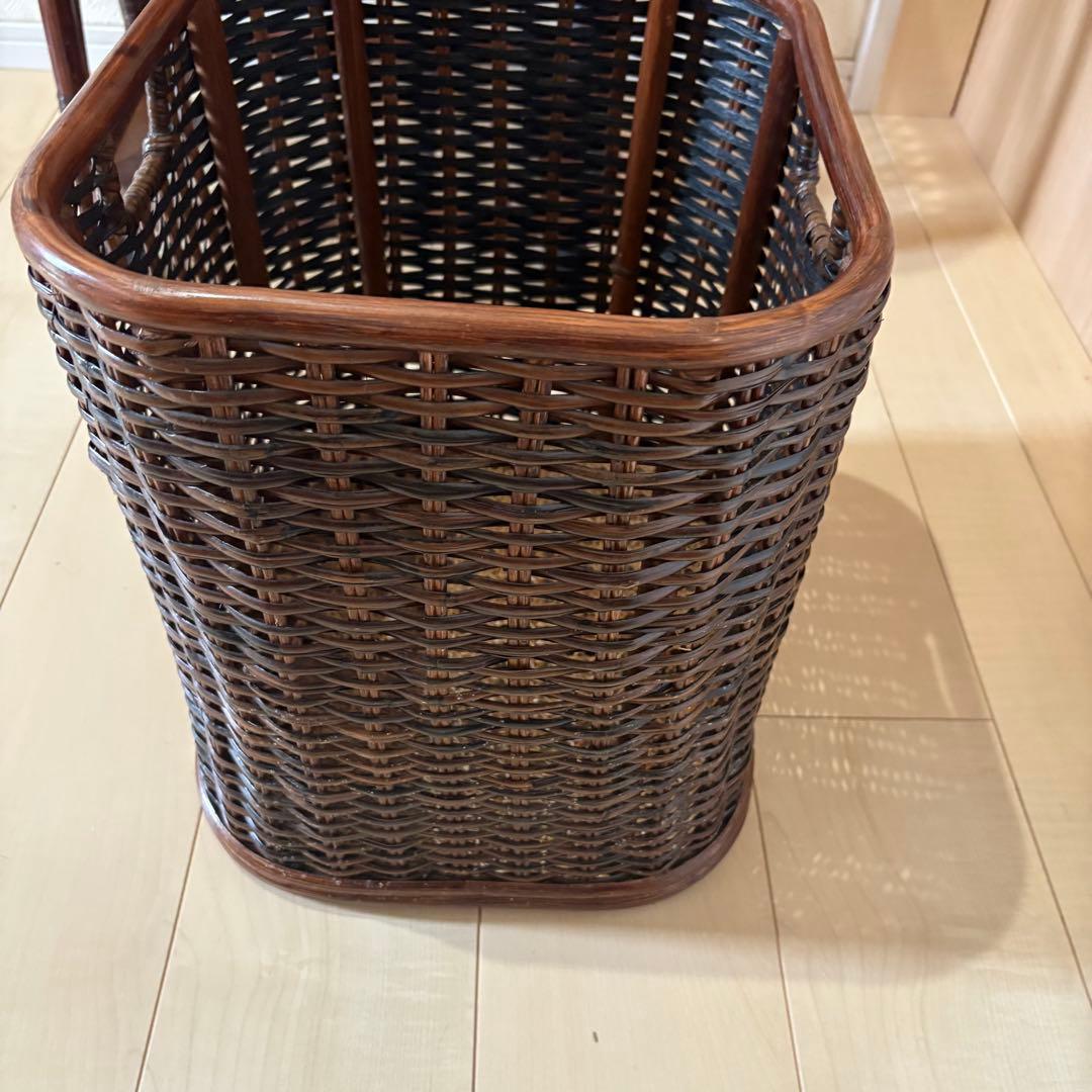 ラタン 籐製 ランドリーバスケット ラック ワゴン 収納