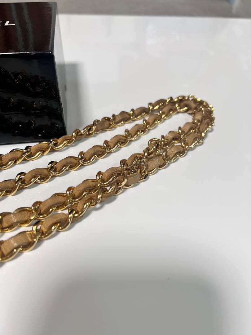 CHANEL チェーンベルト メダル付き(外箱無し)
