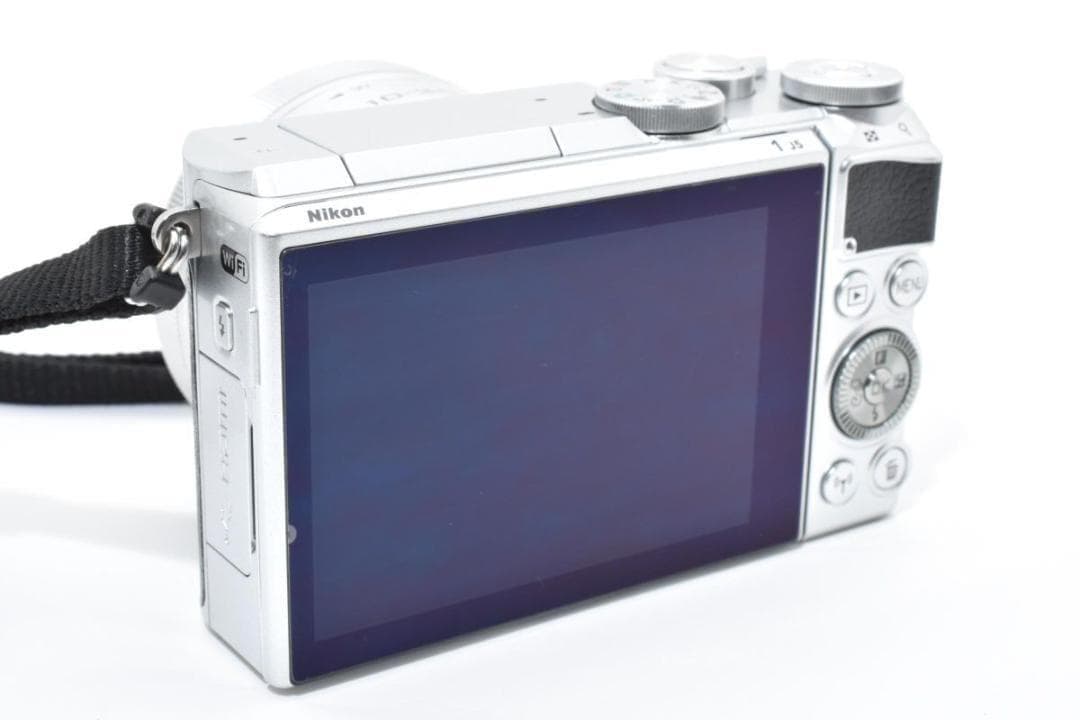 【大人気】 Nikon ニコン 1 J5 レンズキット ミラーレス一眼カメラ
