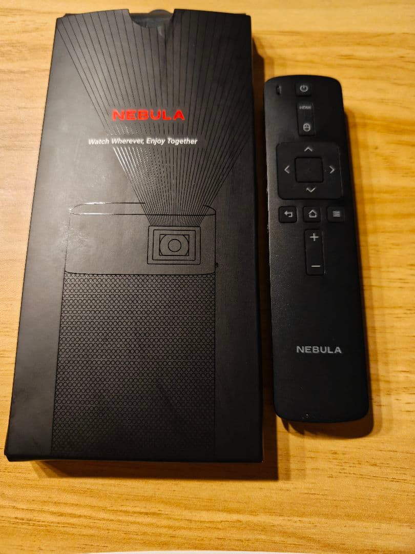 NEBULA Apollo プロジェクター本体