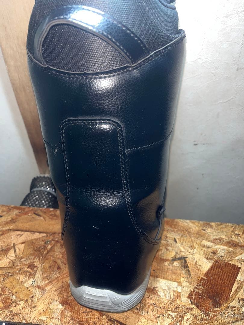 ダイヤル式軽量ブーツ！新品もあります。 ZUMA 29.0cm