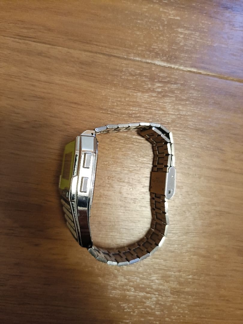CASIO DATA BANK データバンク反転液晶　デジタル腕時計