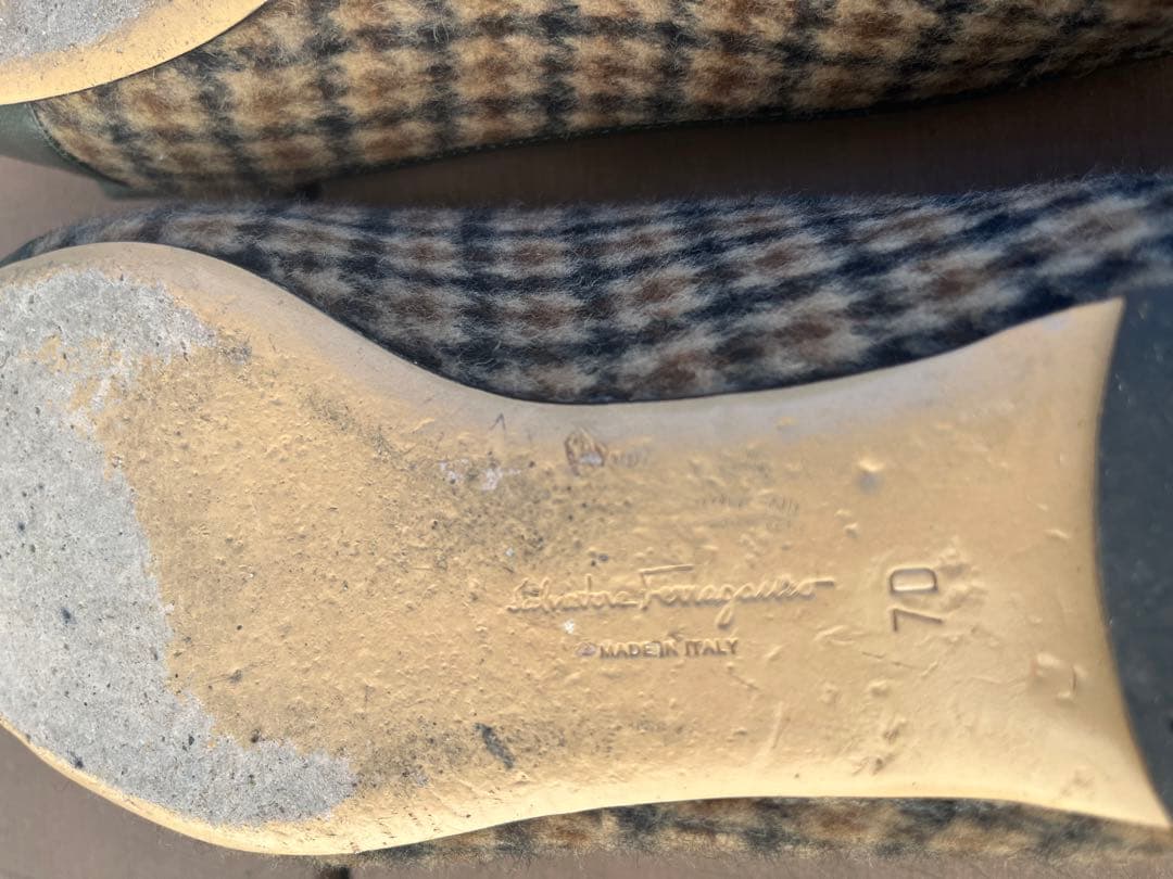 フェラガモ バレイシューズ