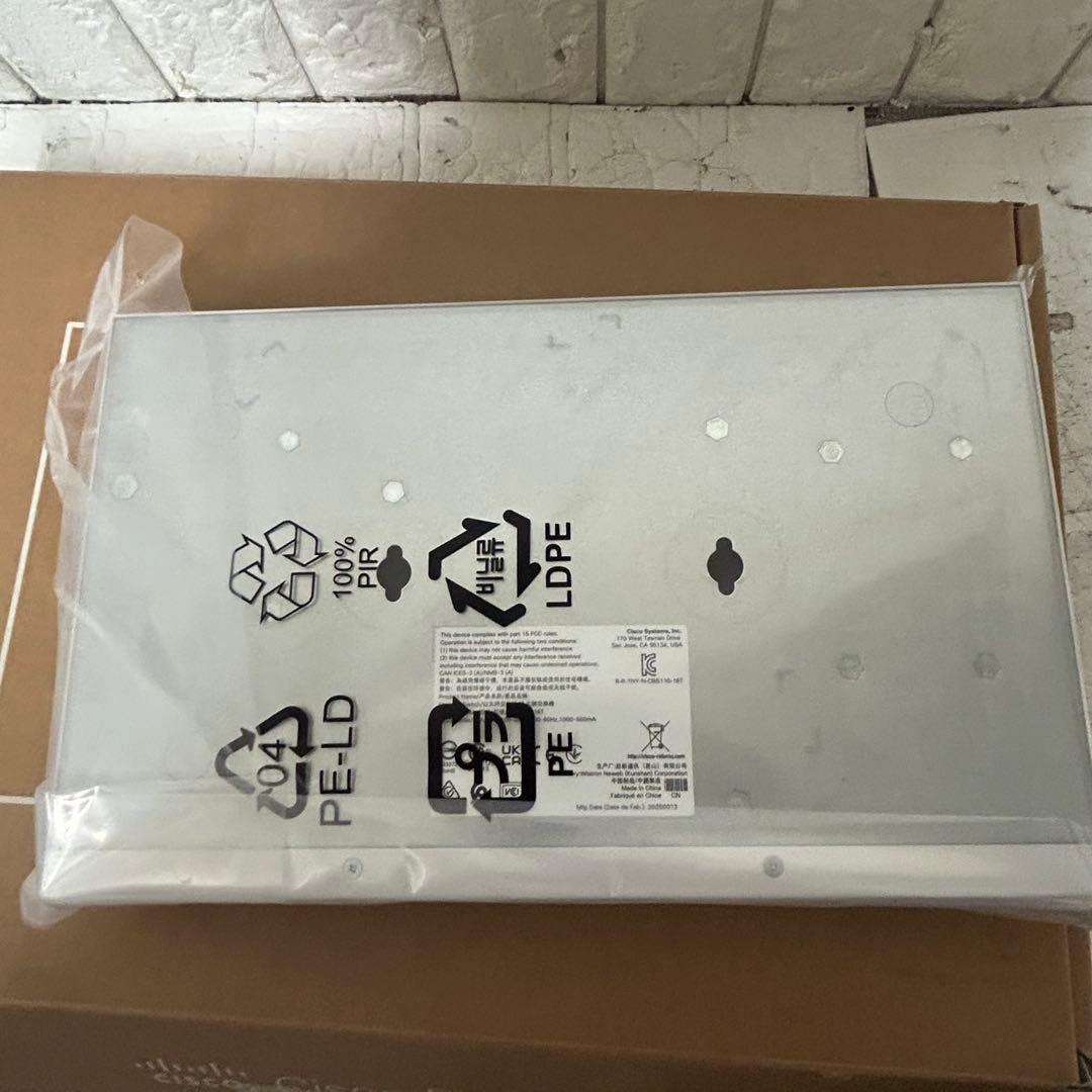 未使用　Cisco Business 110シリーズ CBS110-16T