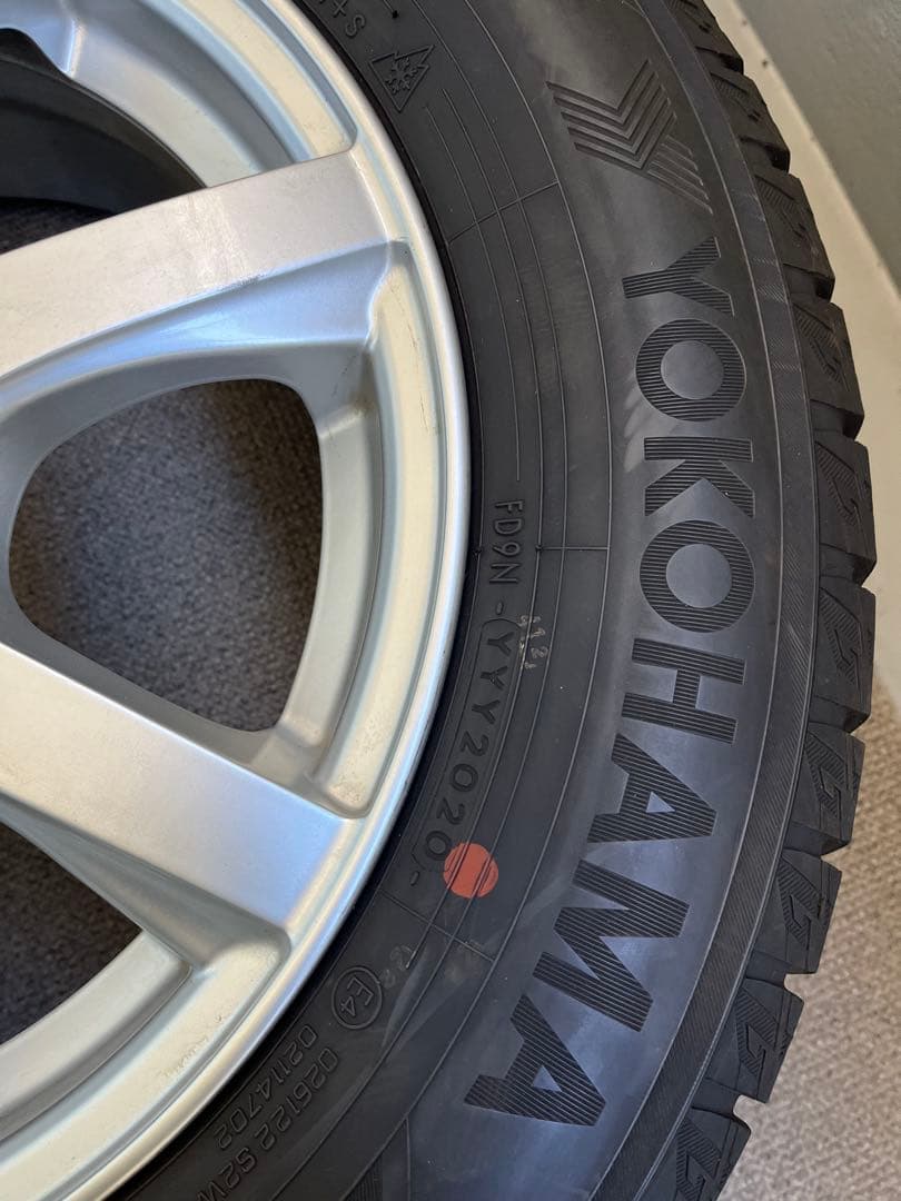 中古スタッドレスタイヤ・ホイール　4本セット