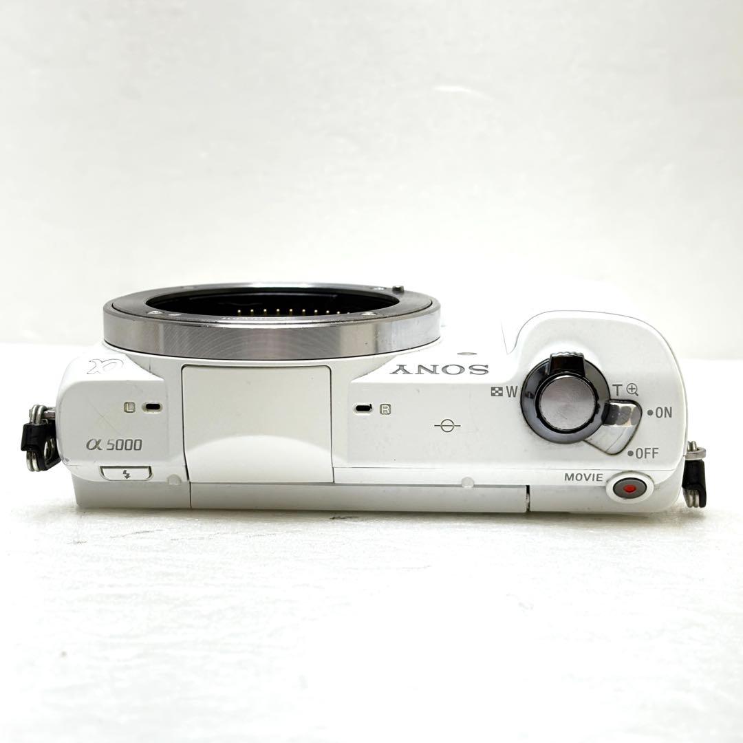 人気ホワイト✨自撮り&Wi-Fi❤️ソニー α5000 パワーズームレンズキット✨
