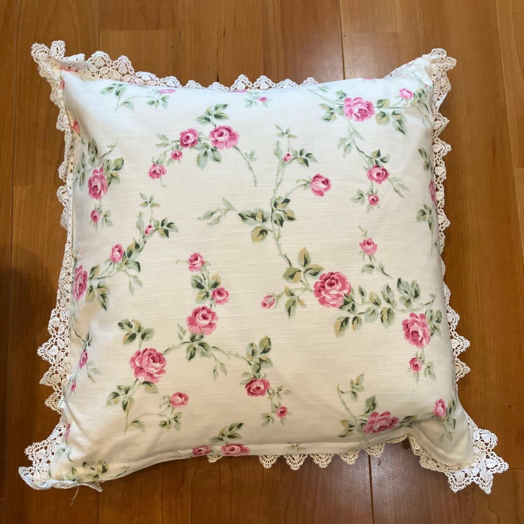 新品未使用 極美品 ローラアシュレイ クッションカバー ３点セット 激レア品