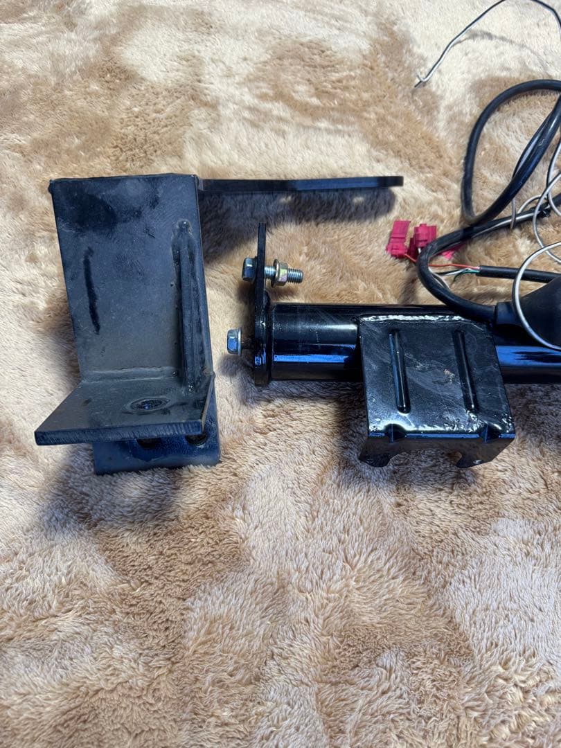 ランクルプラド150後期モデリスタ装置車用ヒッチメンバー（タイトジャパン製）