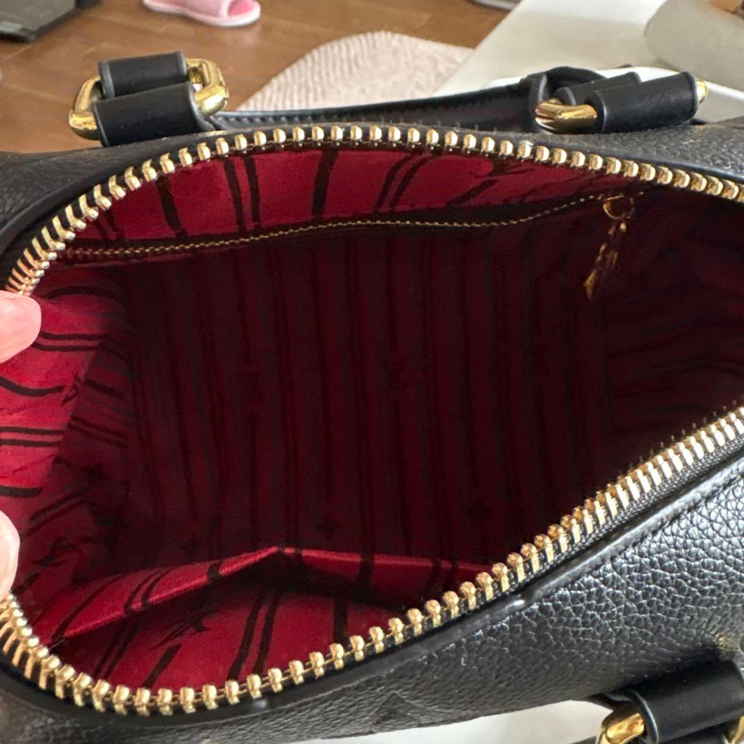 Louis Vuitton 黒 レザー ショルダーバッグ