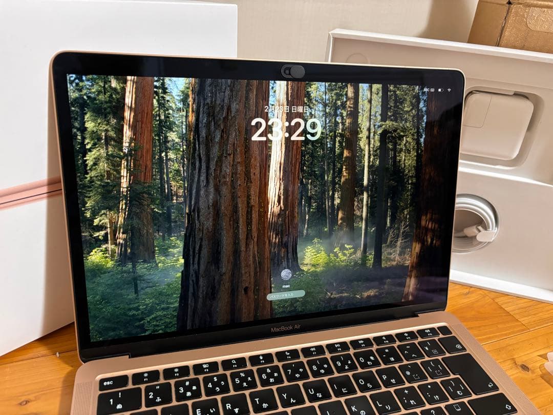 美品　M1 MacBook Air 8GB/512 13インチ　ゴールド