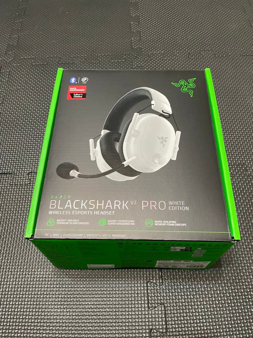 ヘッドホン Razer BLACKSHARK v2 PRO white edition