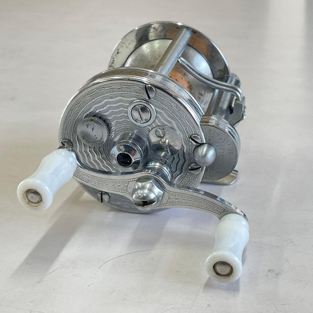 PFLUEGER SUMMIT 1993L 彫刻系ダイレクトリール