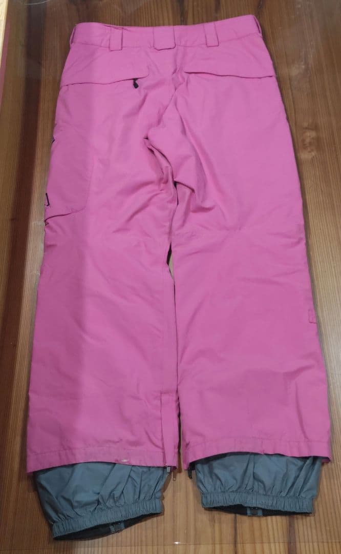 バートン　BURTON　ak　レディースL相当　ピンクパンツ　スノーボード　匿名