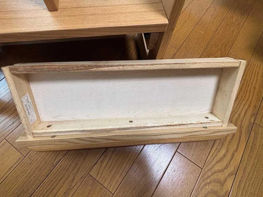 コイズミ　本立て　ブックシェルフ　ブックスタンド　tokku