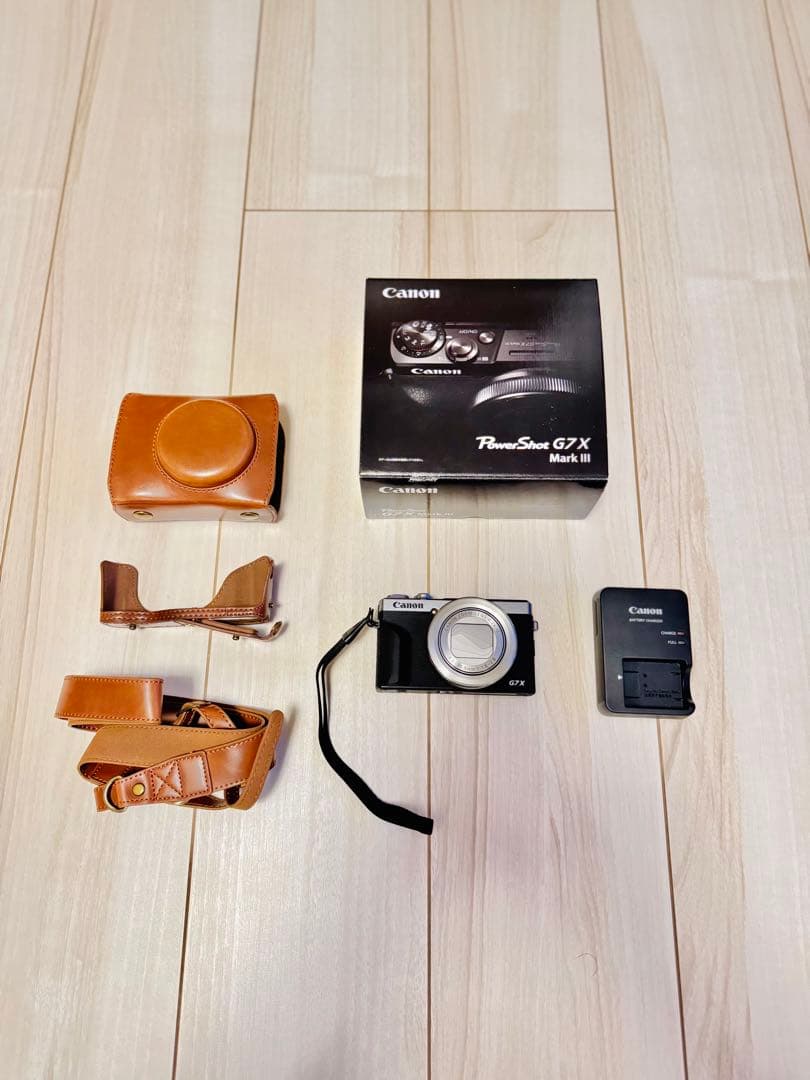 Canon PowerShot G7 X Mark III 本体と付属品