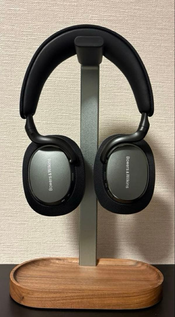 Bowers ＆ Wilkins Px7 S3（スタンド付き）