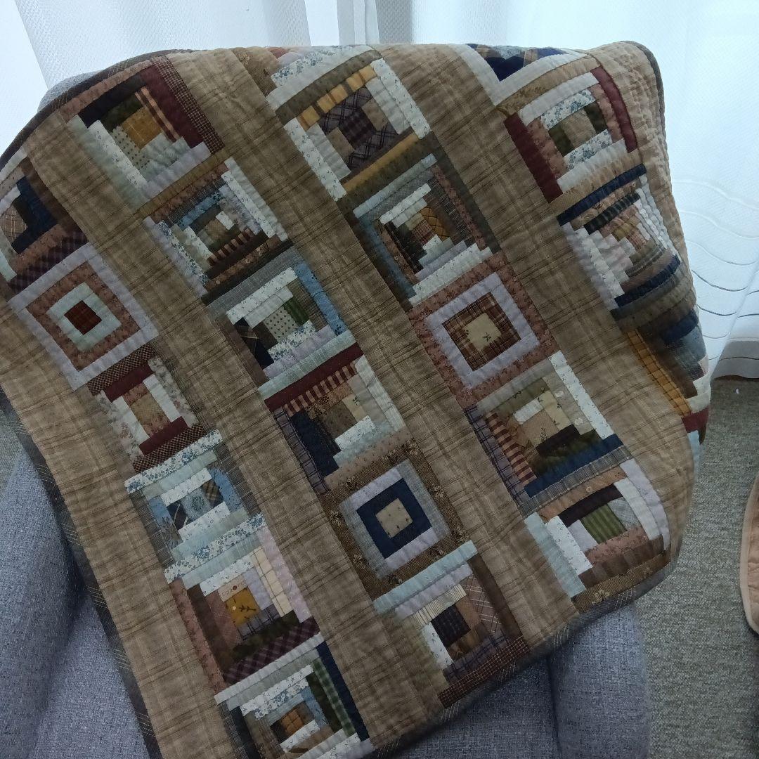 ログキャビンのパッチワークキルト(小)