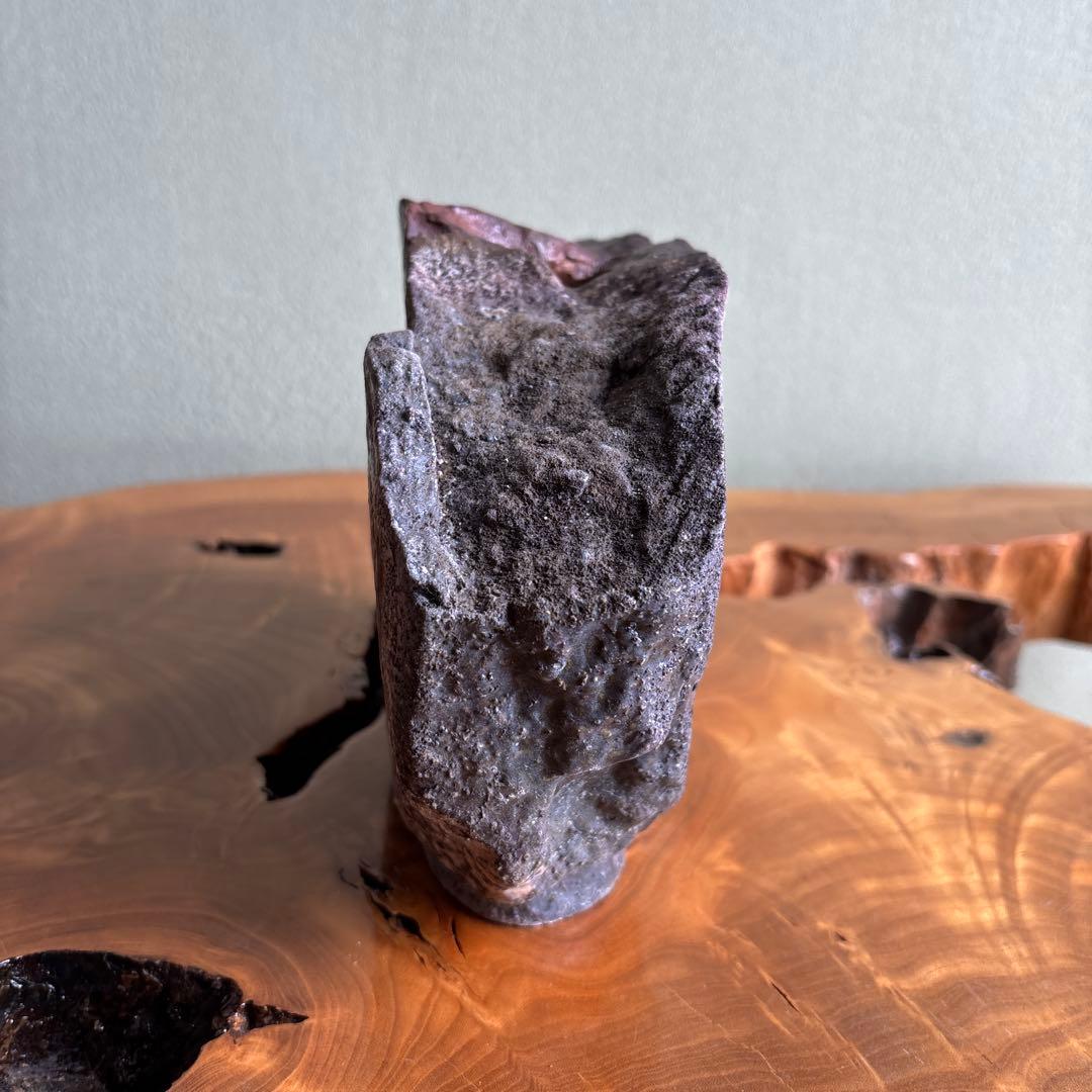 備前焼 松本頼明造 「窯変岩花生」花入 共箱 花瓶 高さ17cm