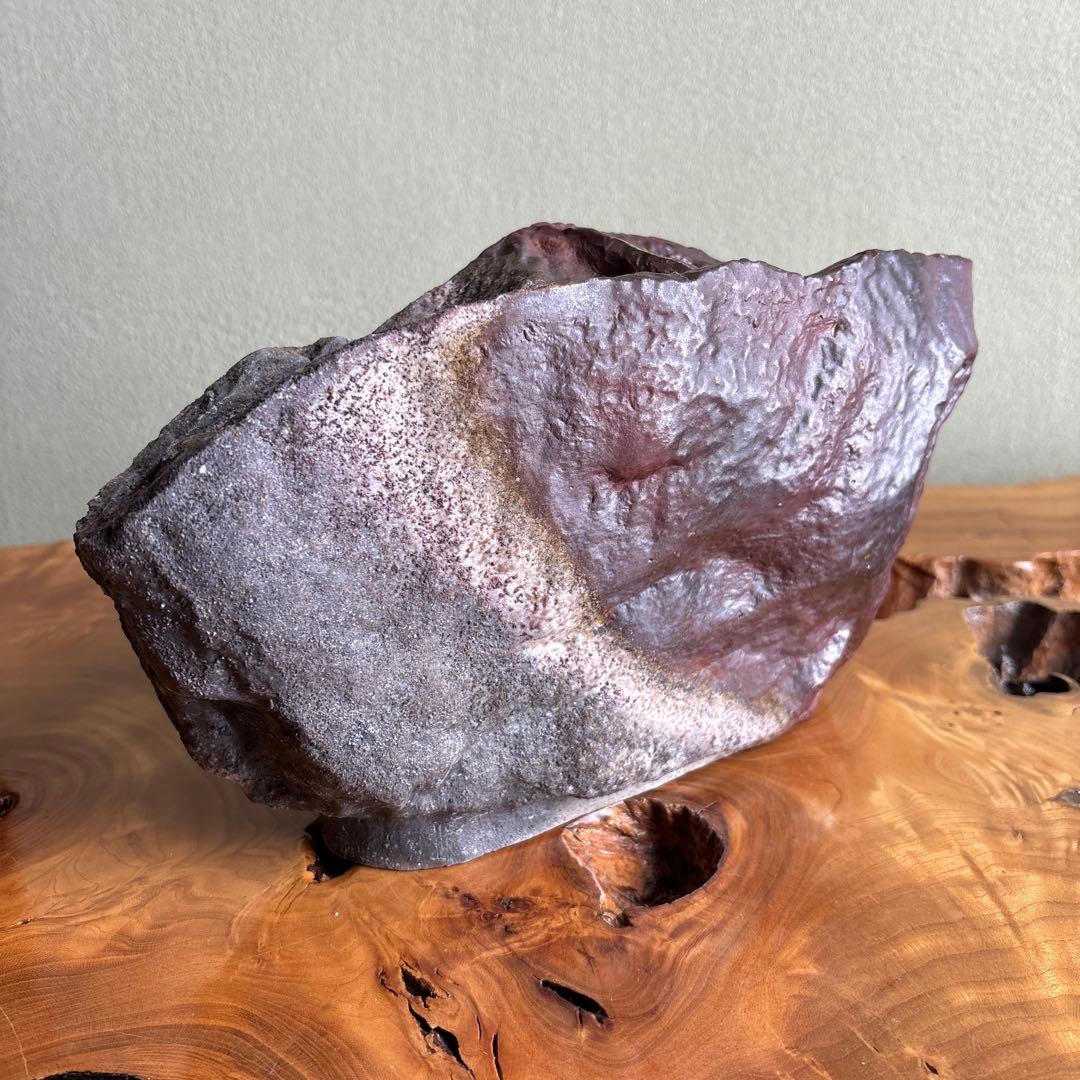 備前焼 松本頼明造 「窯変岩花生」花入 共箱 花瓶 高さ17cm